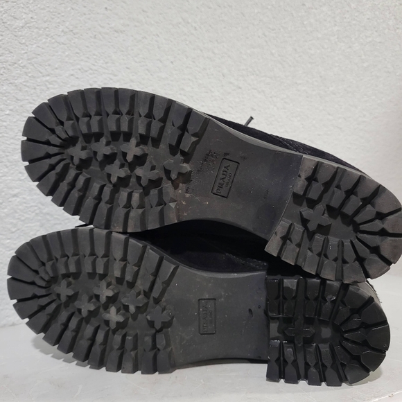 Prada Suede and Shearling Ankle Boots Size EU 39 / US 8.5 Black - Picture 8 of 9